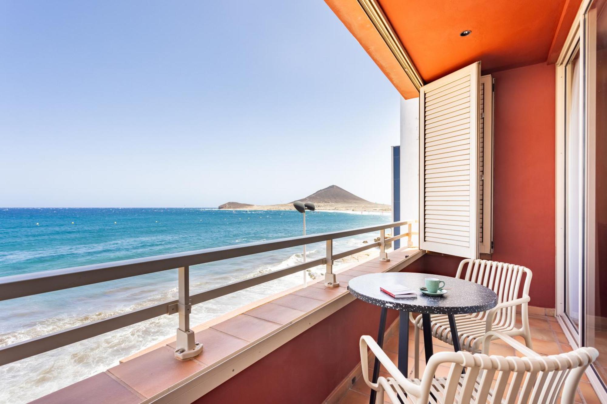 Amazing Beachfront Property Casa Corina I El Médano Екстериор снимка